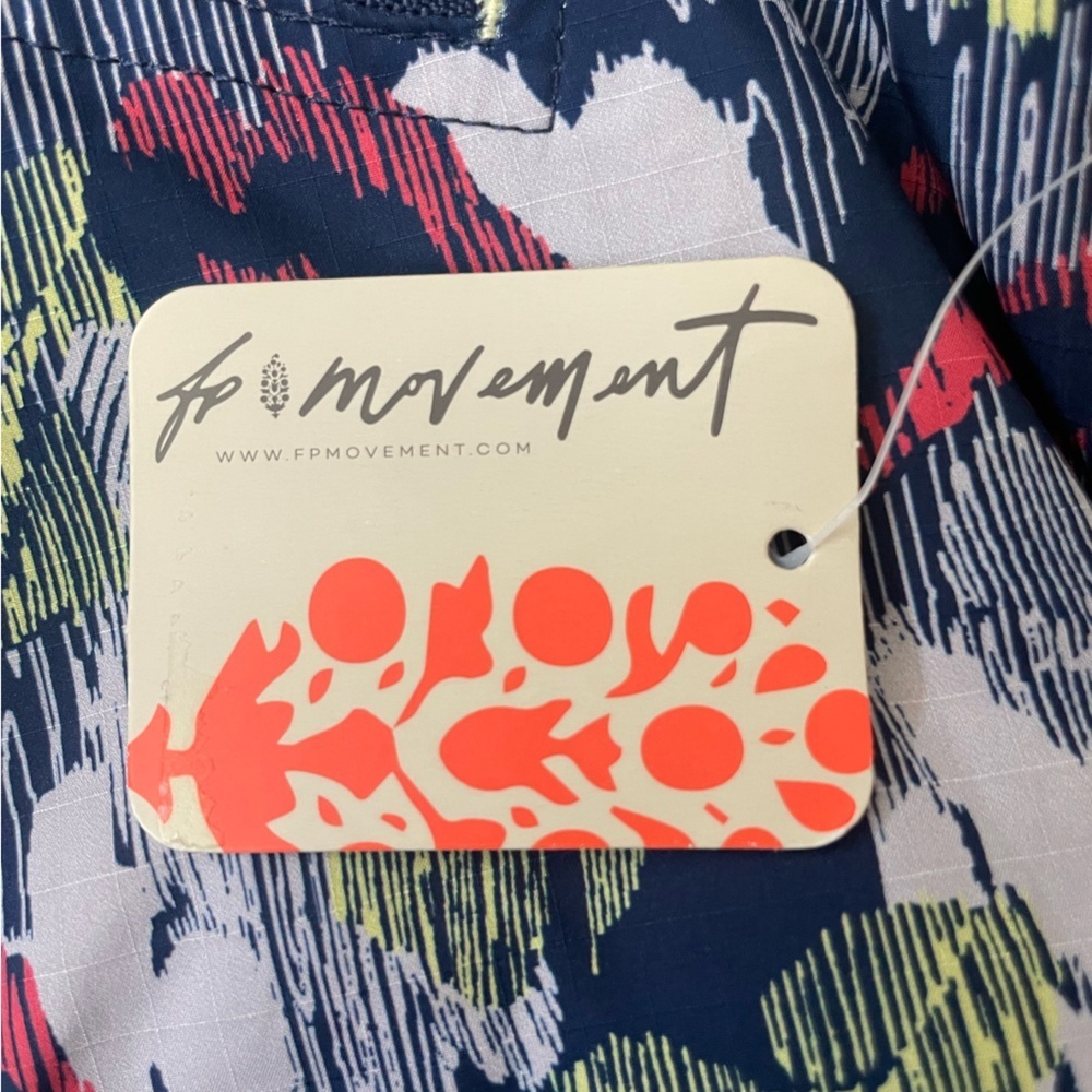 NWT! Free People Movement Vest - Picture 6 of 13